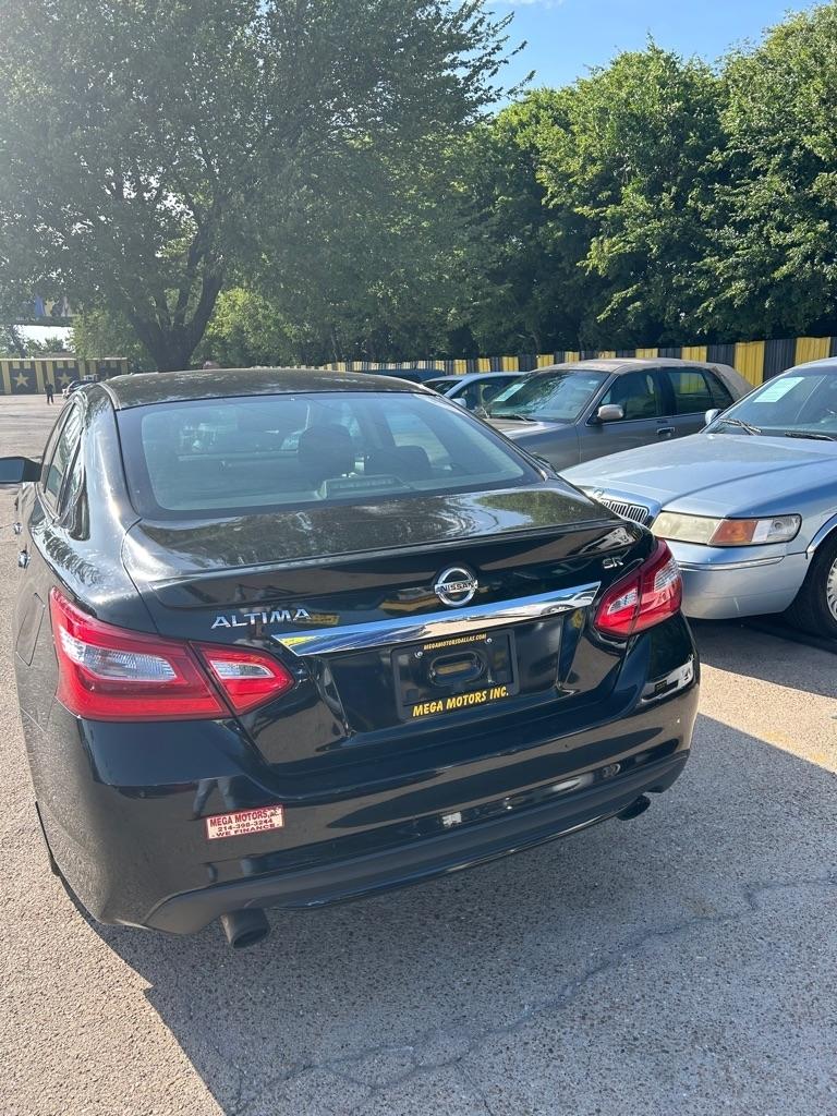 Nissan Altima  2016