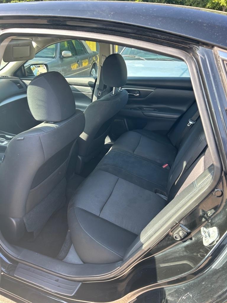 Nissan Altima  2016