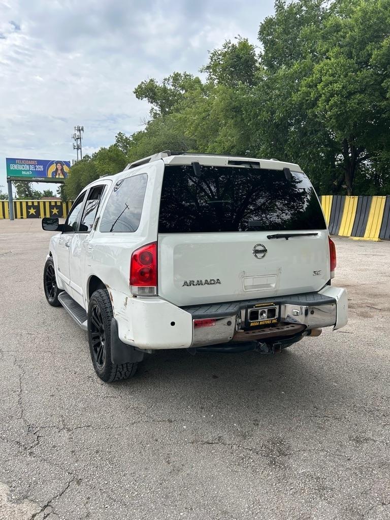 Nissan Armada  2005