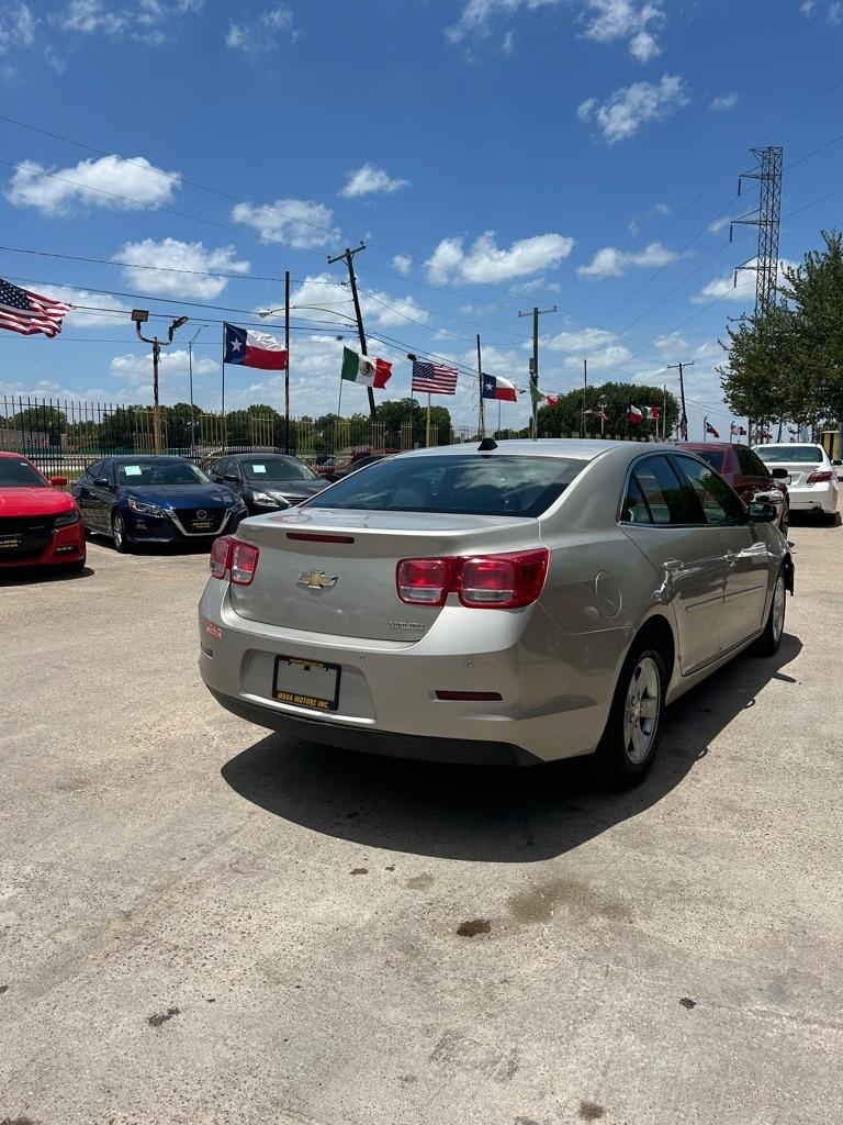 Chevrolet Malibu  2013