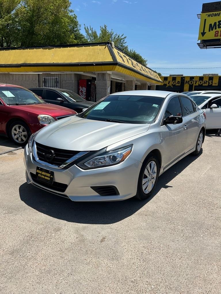 Nissan Altima  2016