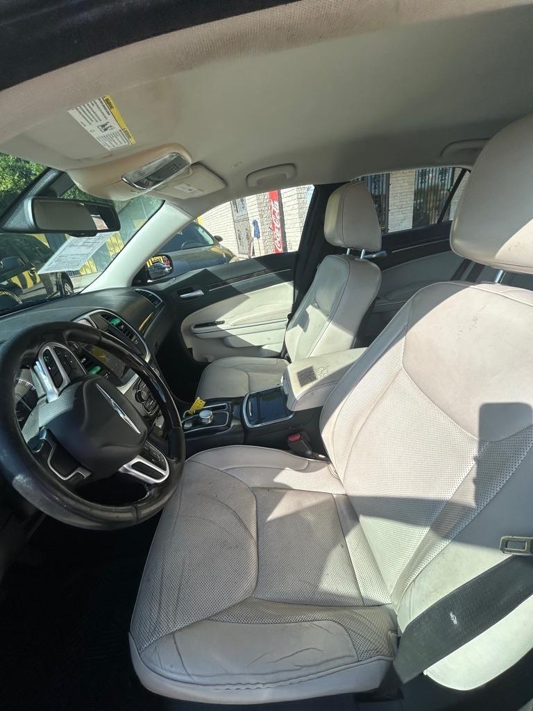 Chrysler 300  2018