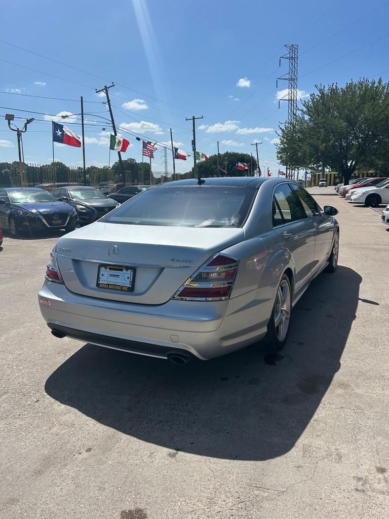 Mercedes-Benz S-Class  2009