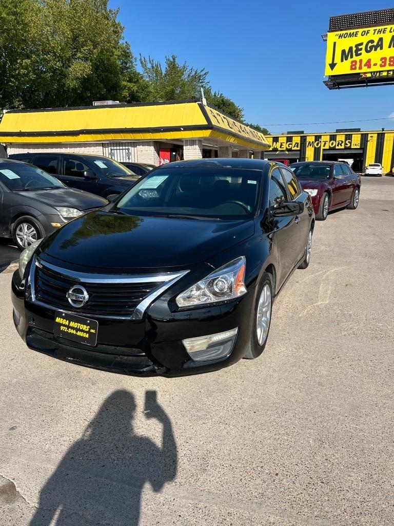 Nissan Altima  2015