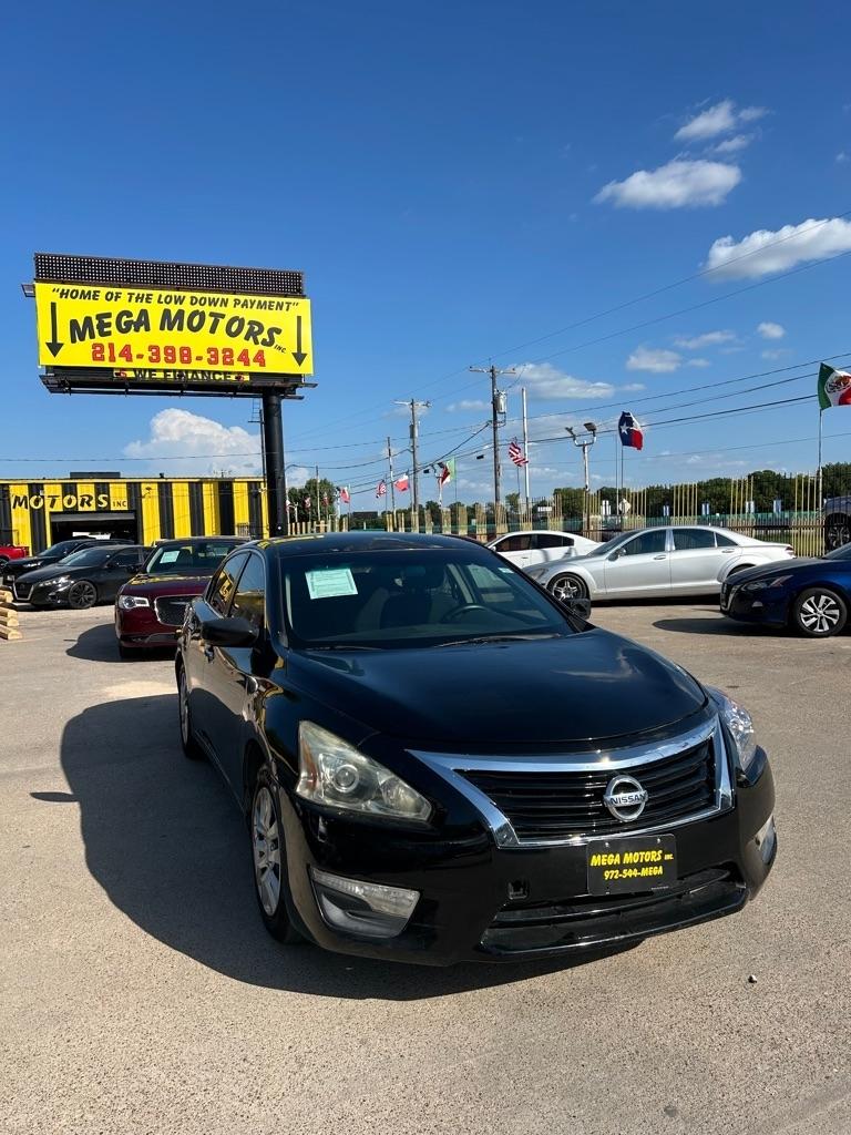 Nissan Altima  2015