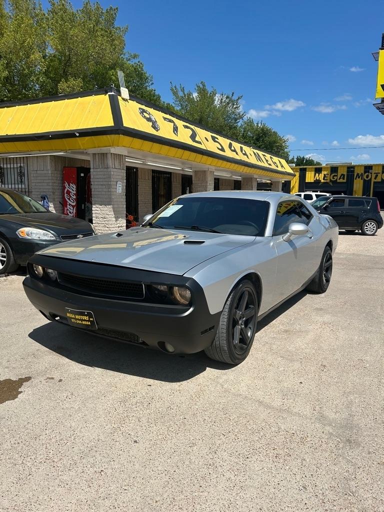 Dodge Challenger  2012