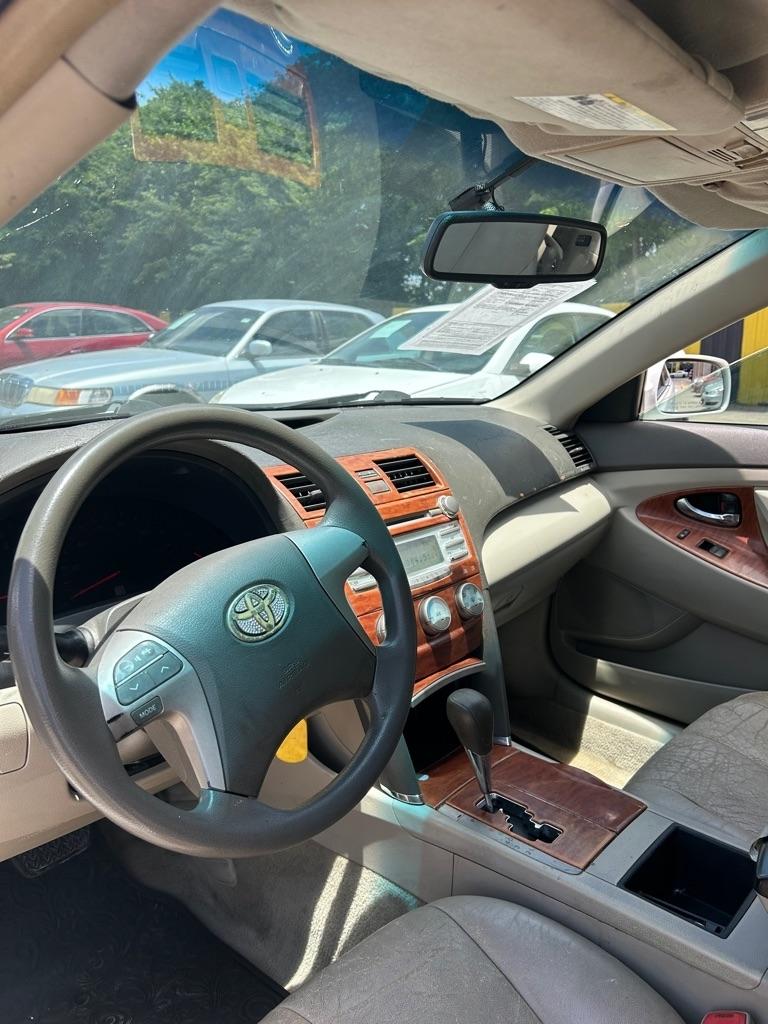 Toyota Camry  2009