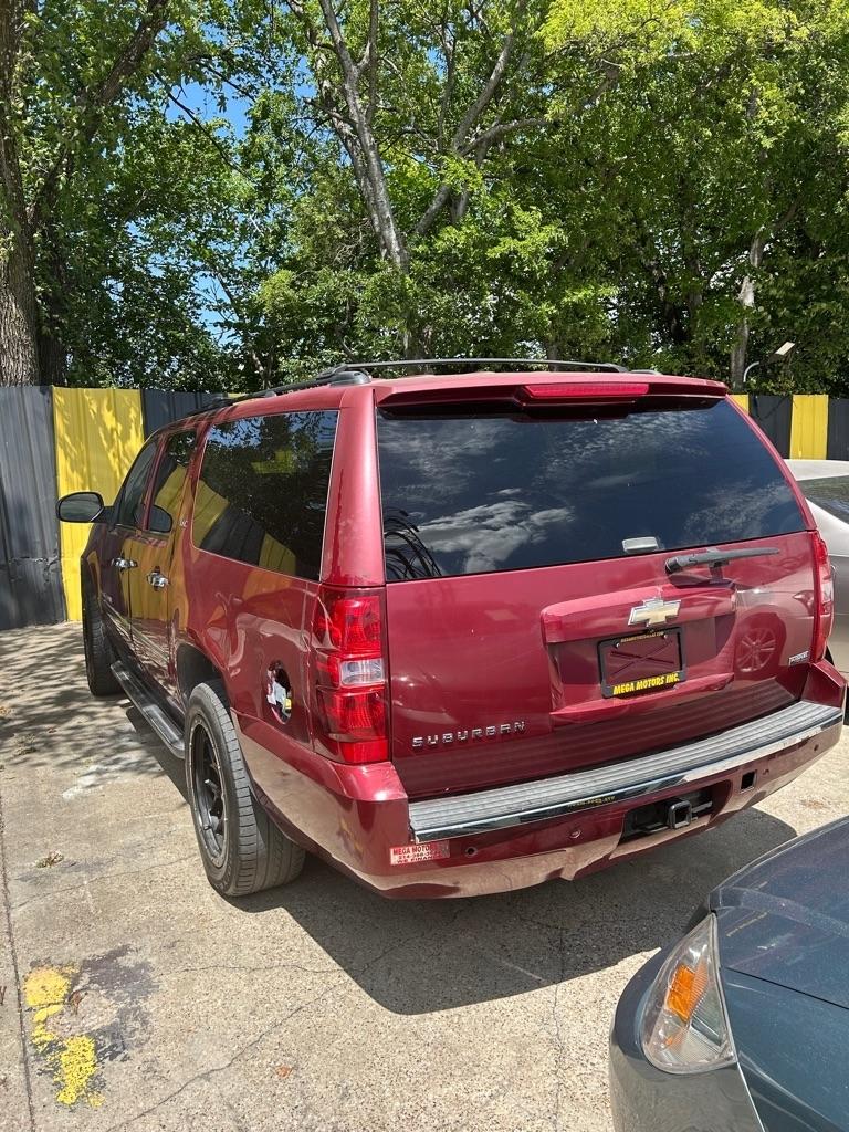 Chevrolet Suburban  2009
