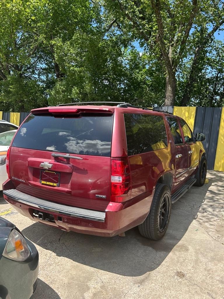 Chevrolet Suburban  2009