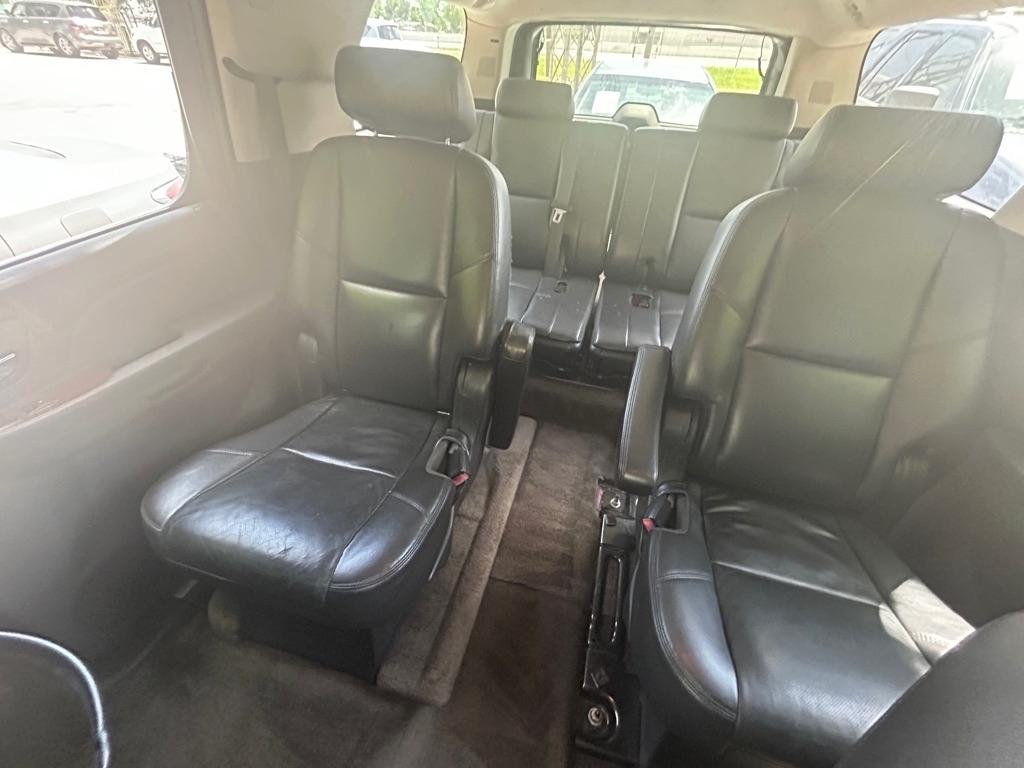 Chevrolet Suburban  2009