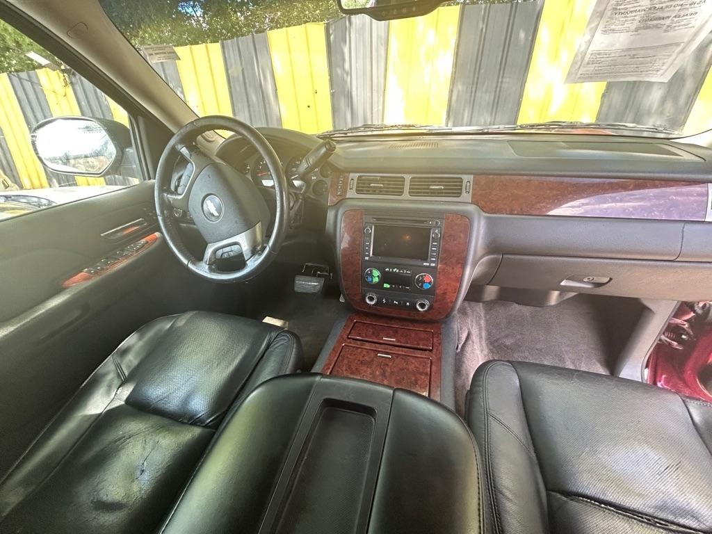Chevrolet Suburban  2009