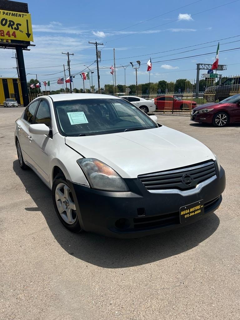 Nissan Altima  2008