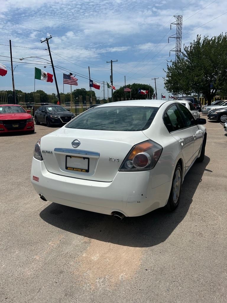 Nissan Altima  2008