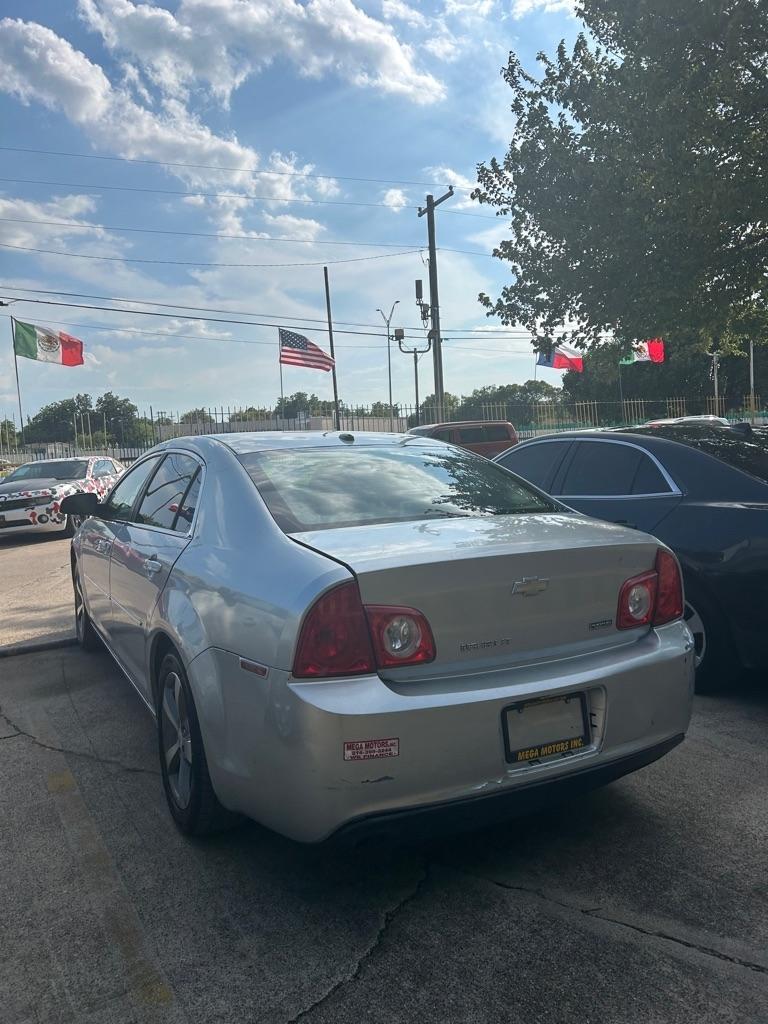 Chevrolet Malibu  2011