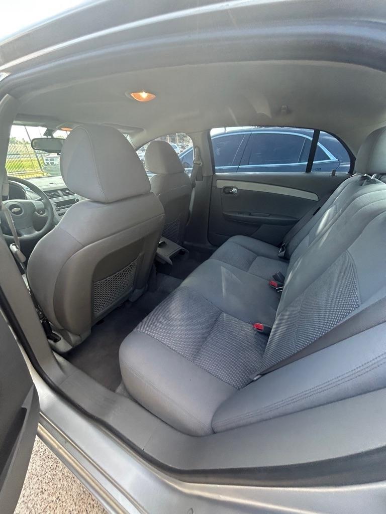 Chevrolet Malibu  2011