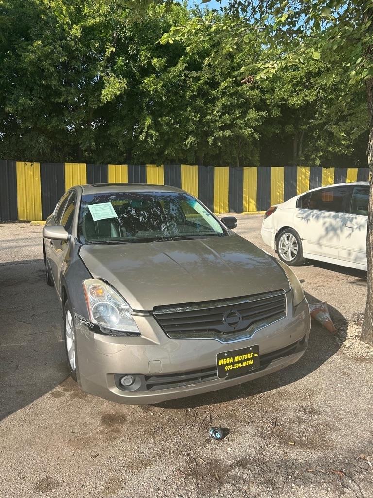 Nissan Altima  2008