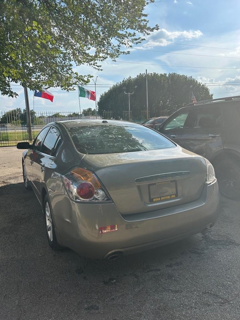 Nissan Altima  2008