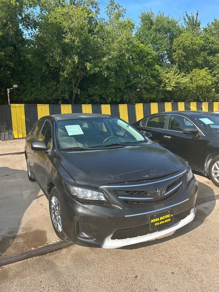 Toyota Corolla  2011