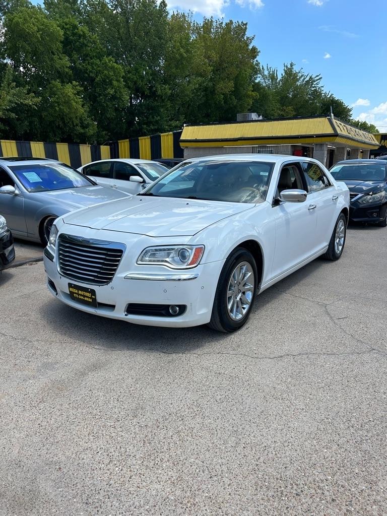 Chrysler 300  2013