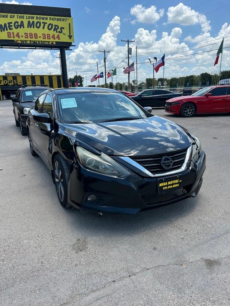 Nissan Altima  2016