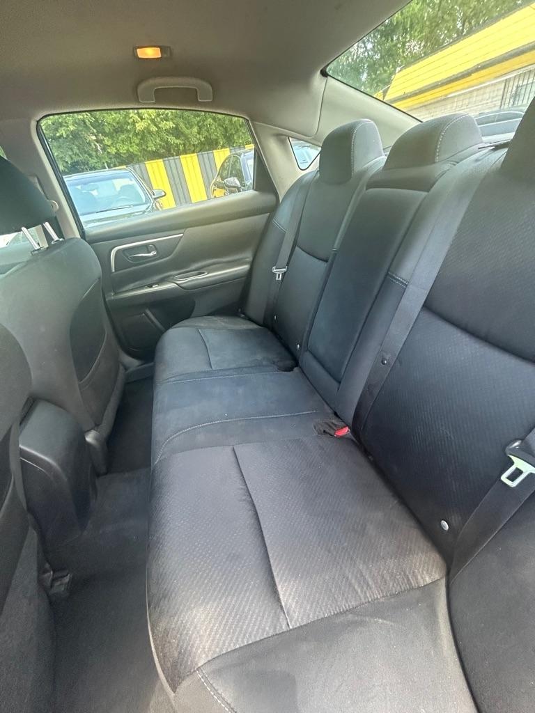 Nissan Altima  2016