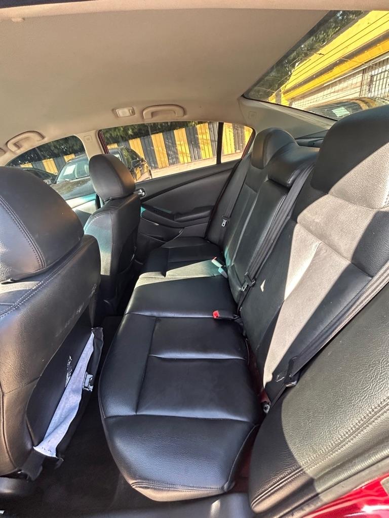 Nissan Altima  2009