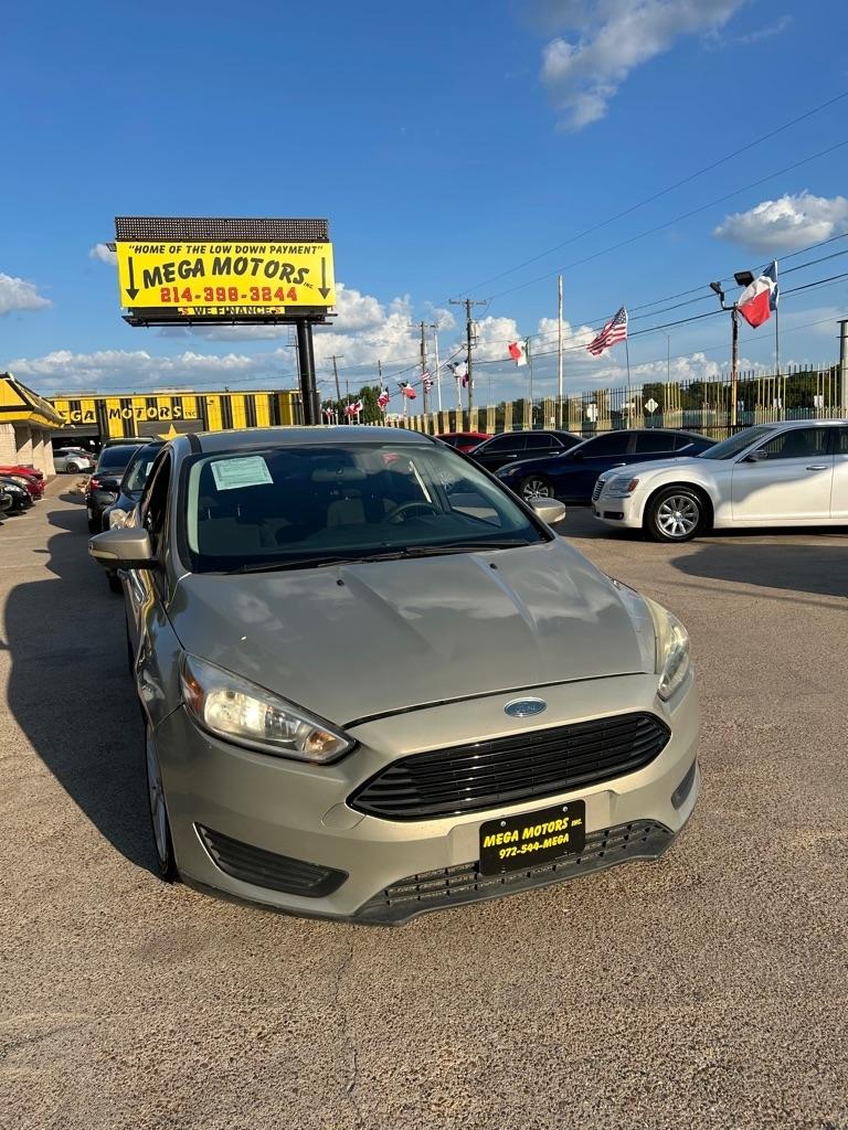 Ford Focus  2015