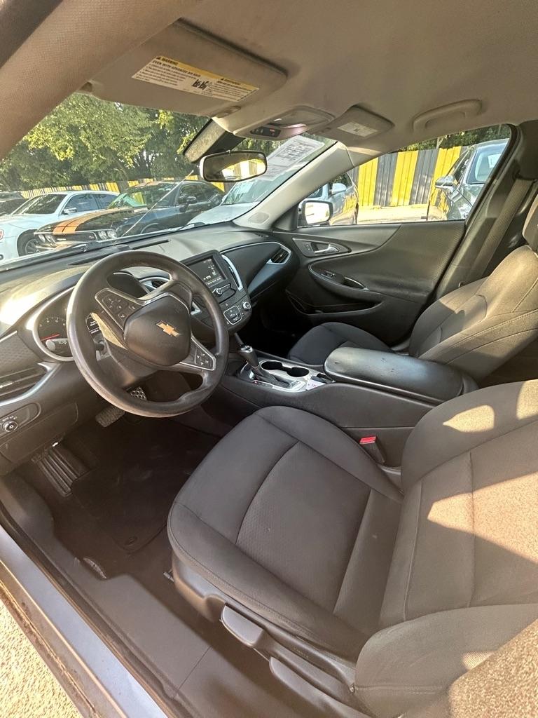 Chevrolet Malibu  2016