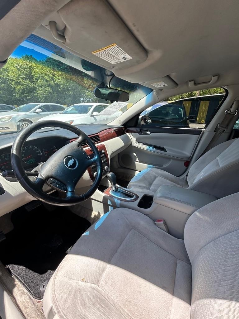 Chevrolet Impala  2010