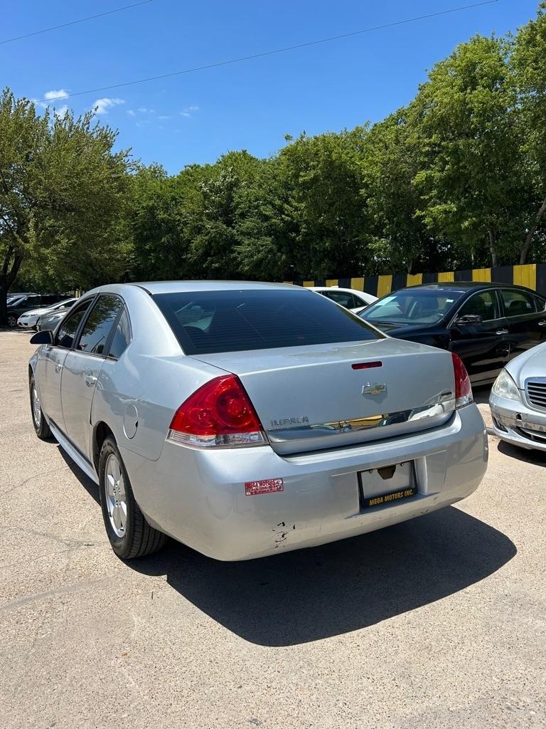Chevrolet Impala  2010