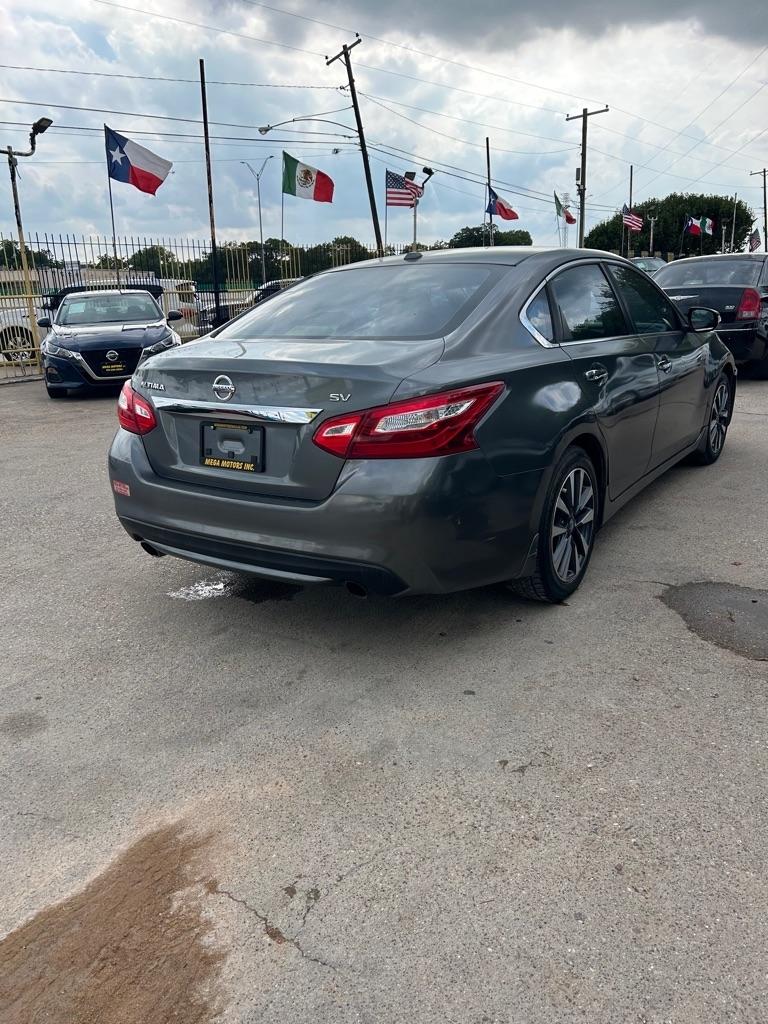 Nissan Altima  2016