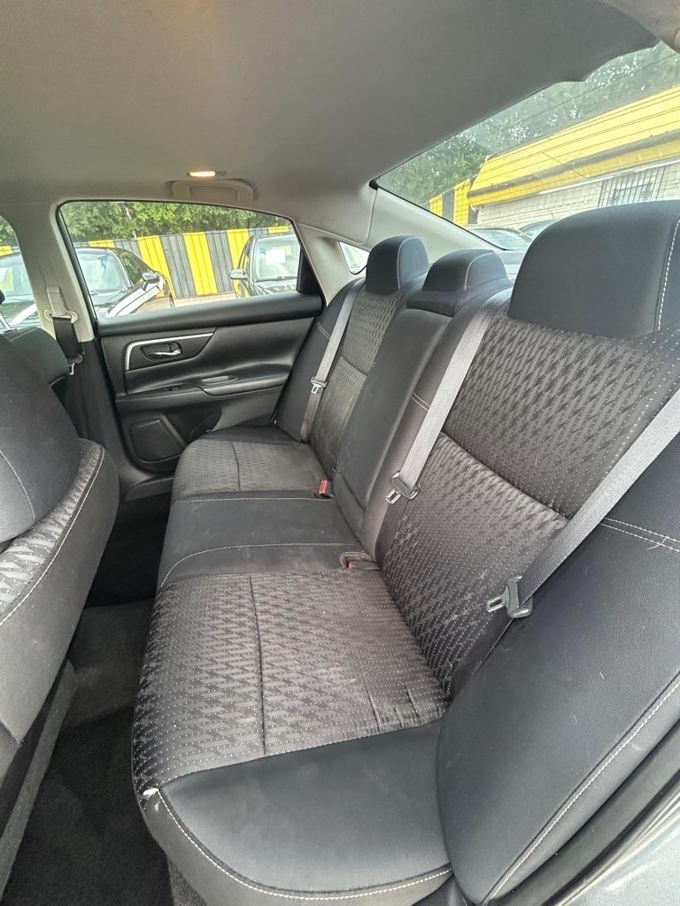 Nissan Altima  2016