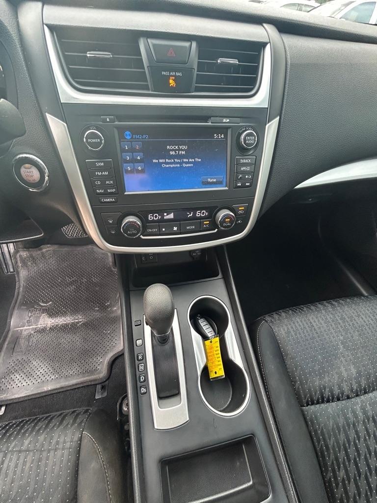 Nissan Altima  2016