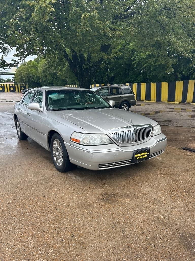 Lincoln Town Car  2009