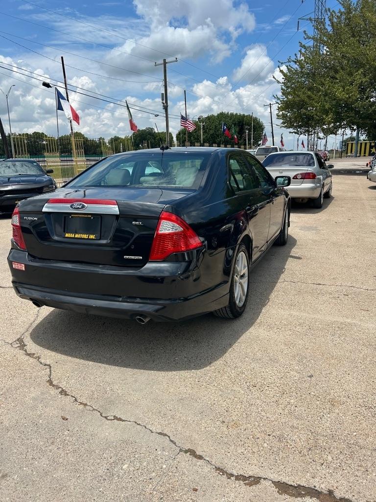 Ford Fusion  2011