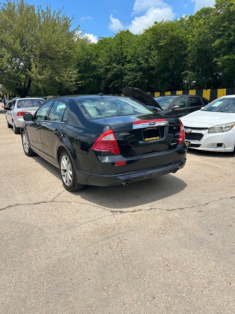 Ford Fusion  2011