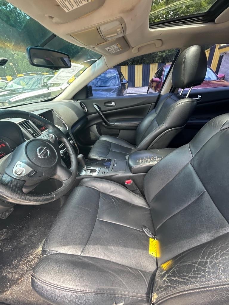 Nissan Maxima  2009