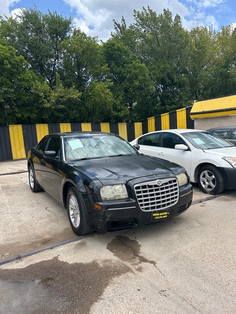 Chrysler 300  2005