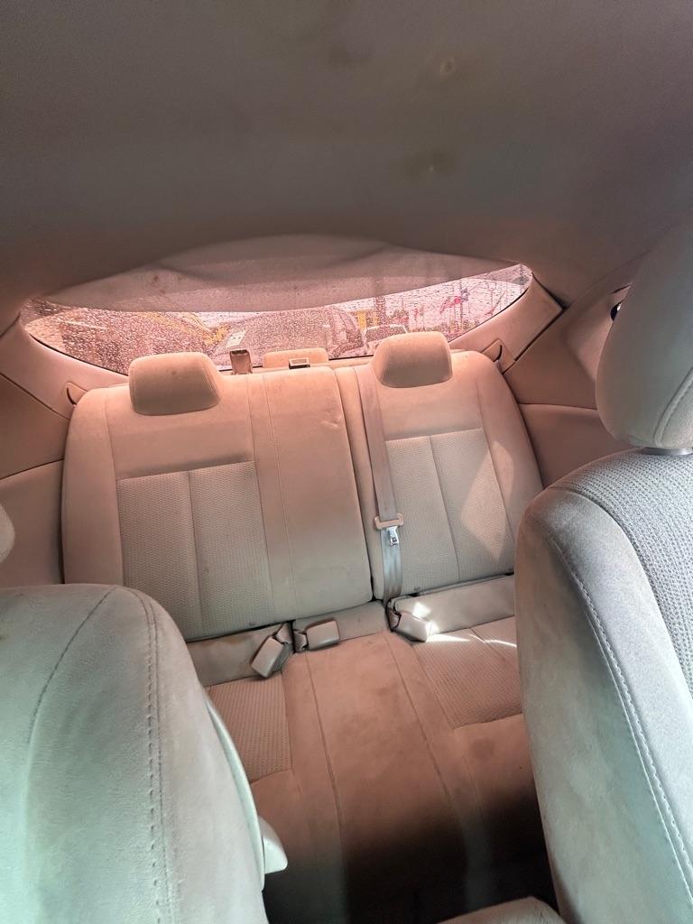 Nissan Altima  2010
