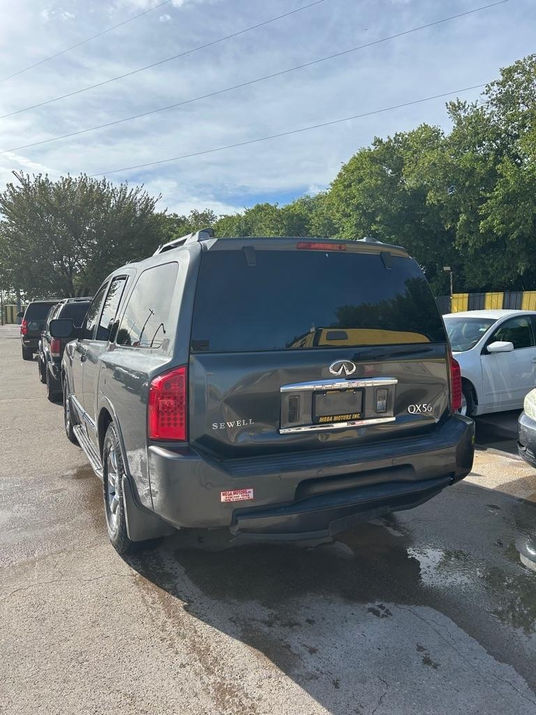 Infiniti QX56  2006
