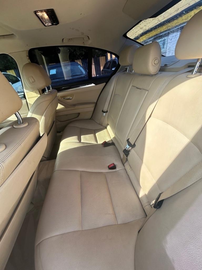 BMW 5-Series  2015