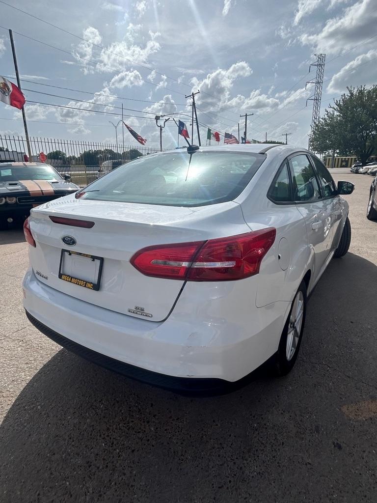 Ford Focus  2016