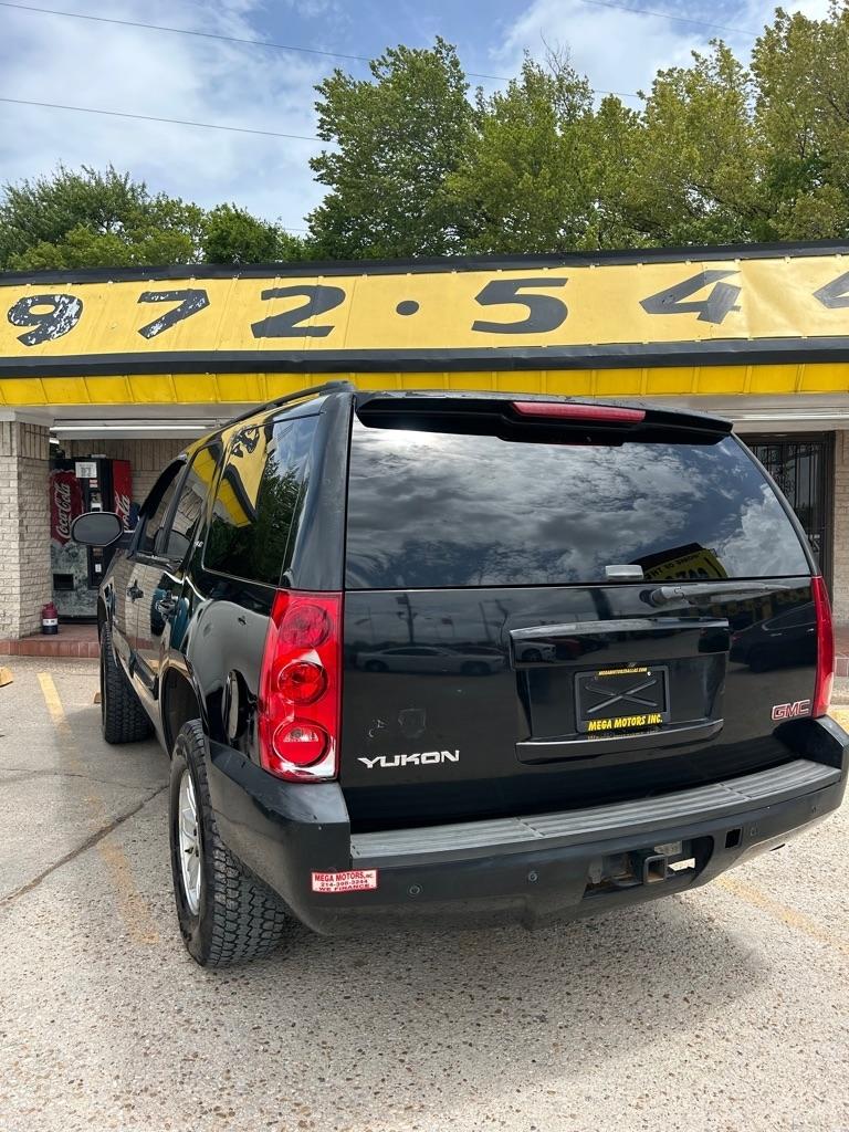 GMC Yukon  2008