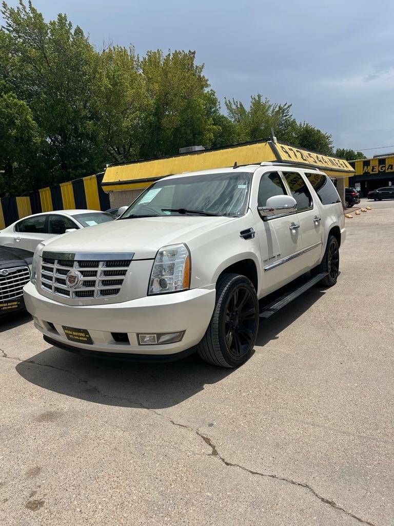 Cadillac Escalade  2013