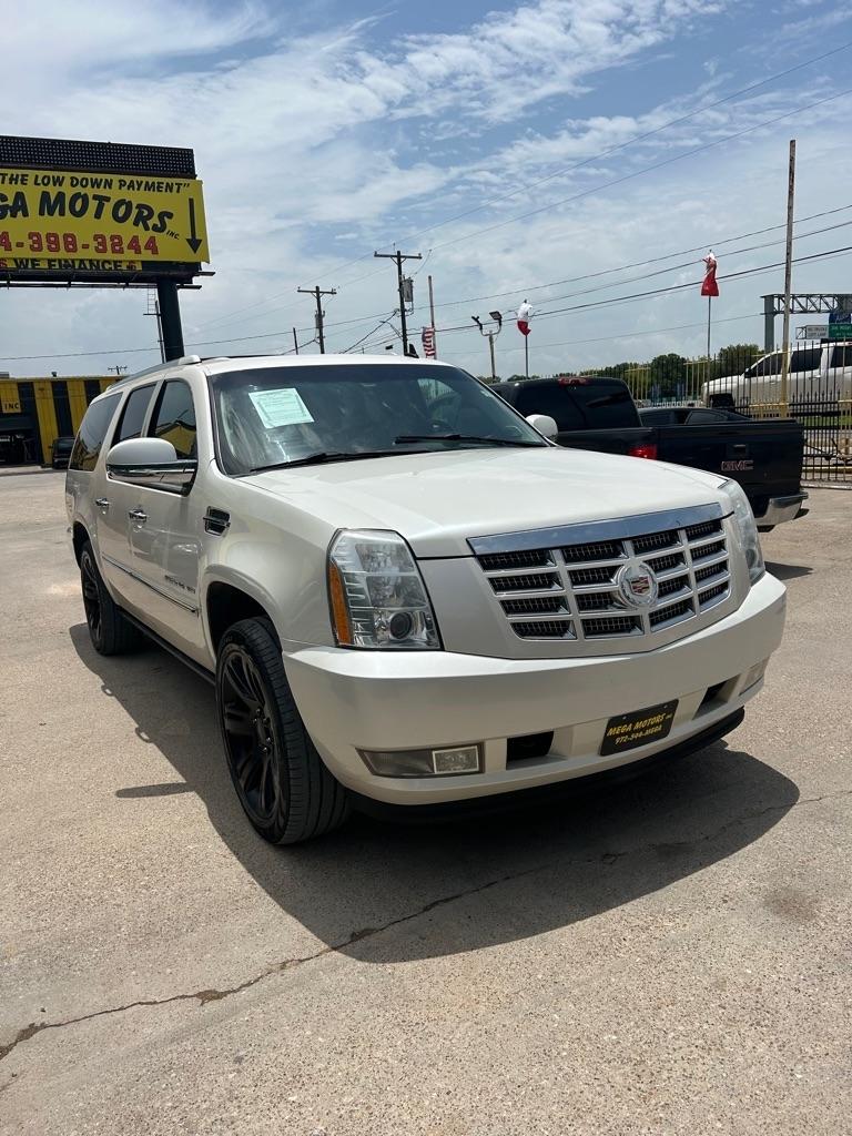 Cadillac Escalade  2013