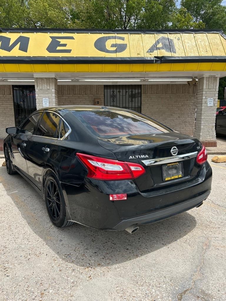 Nissan Altima  2017