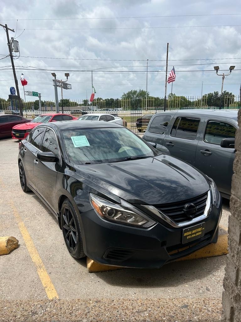 Nissan Altima  2017