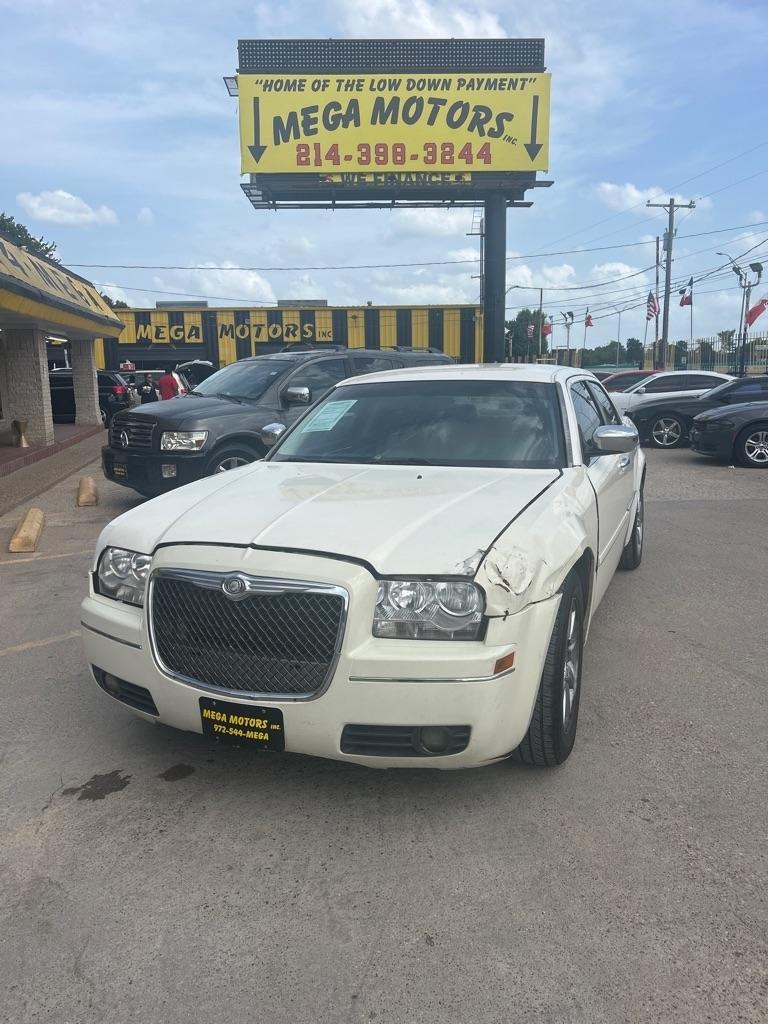 Chrysler 300  2010