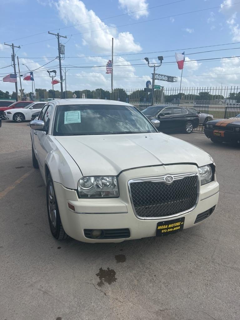 Chrysler 300  2010