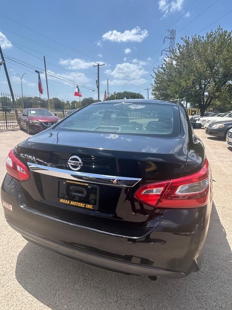 Nissan Altima  2016